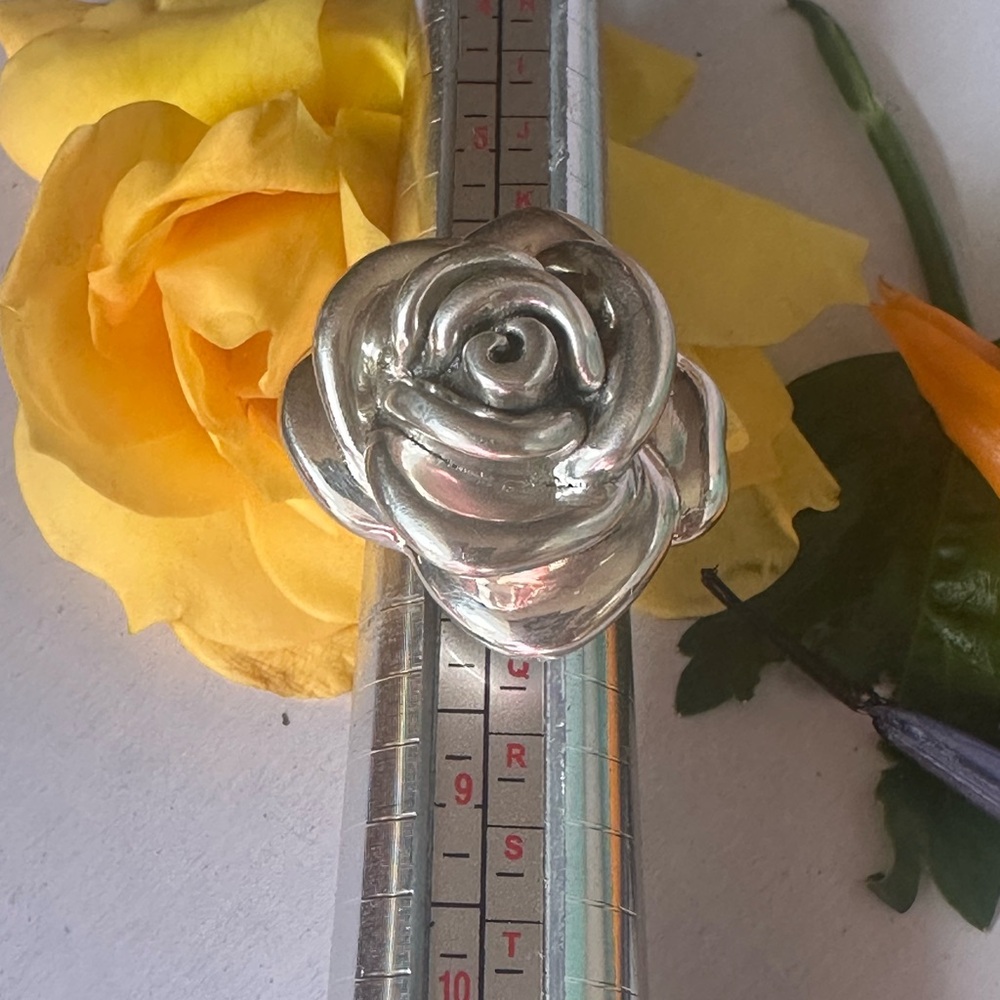 Sterling Silver  925 Rose Ring size 7